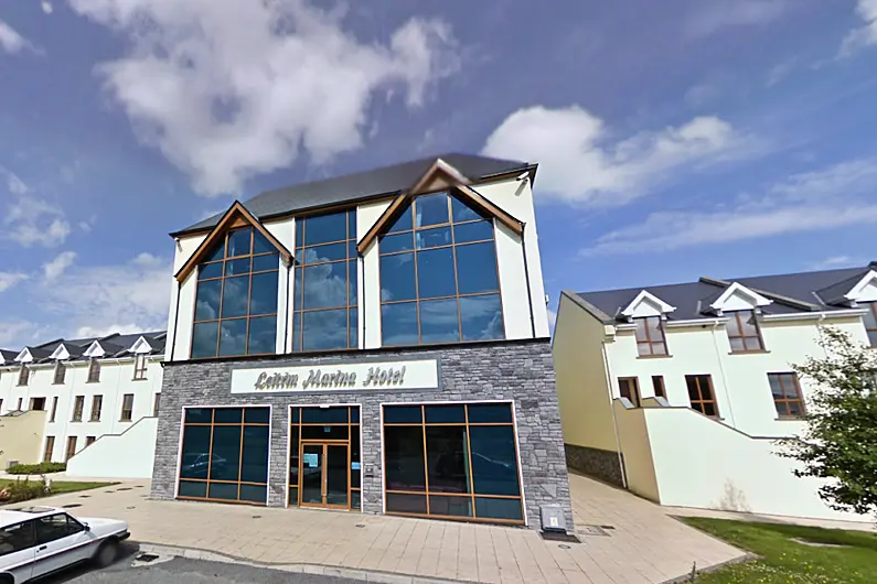 LISTEN: Public meeting in Leitrim Village tonight to discuss plan for hotel to accommodate asylum-seekers