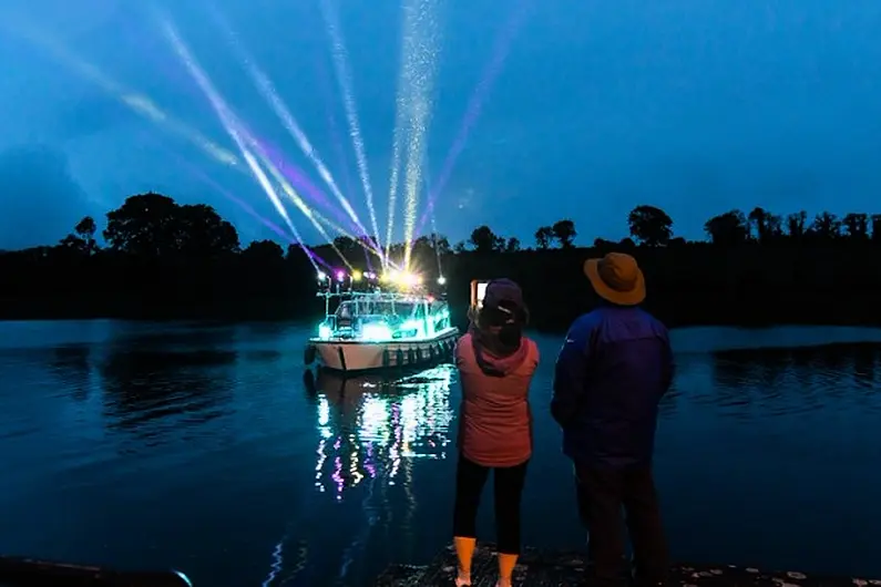 Special light and sound show on Shannon at Tarmonbarry, Lanesboro tonight