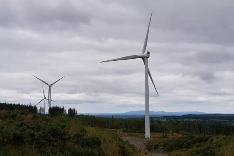 Walkers on Sliabh Ban warned of danger of ice falling from turbines