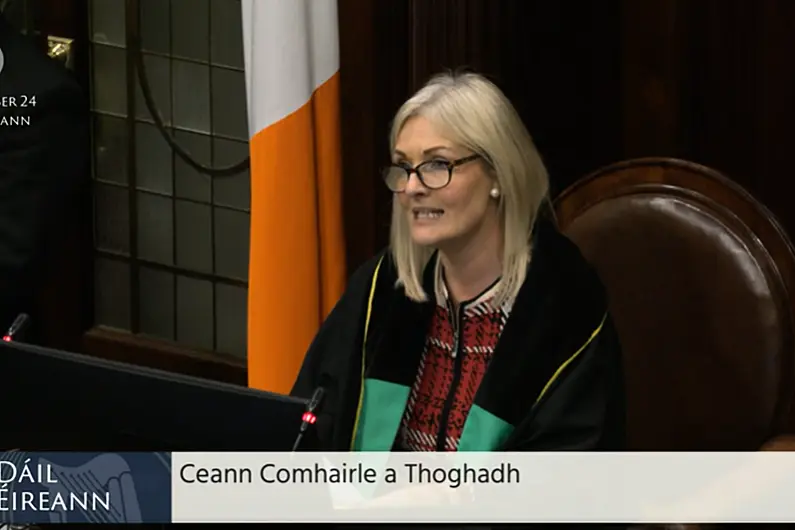 Verona Murphy takes seat as first female Ceann Comhairle