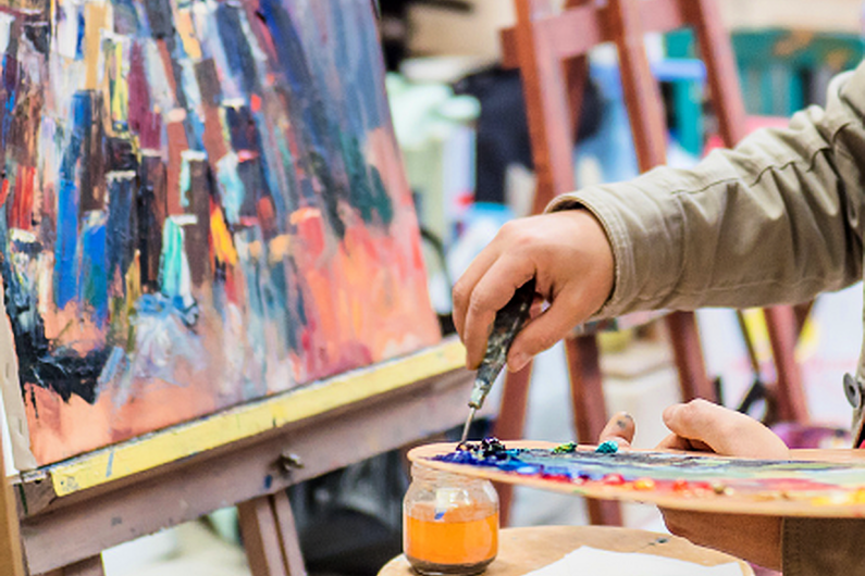 Just 47 out of 2,000 artists awarded new income support from Shannonside region