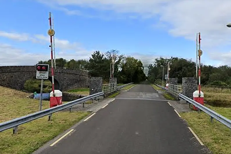 Two days' notice needed to access Longford bridge until June