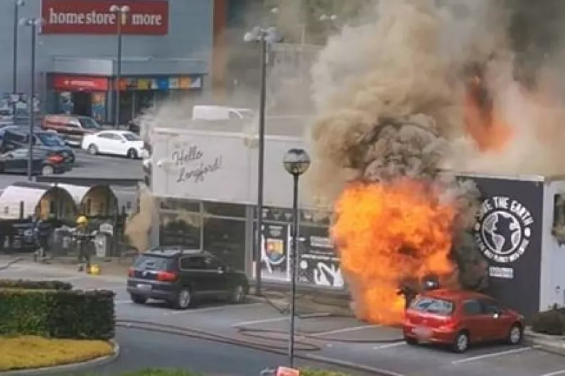 Brave Longford firefighters praised for tackling Esquires fire