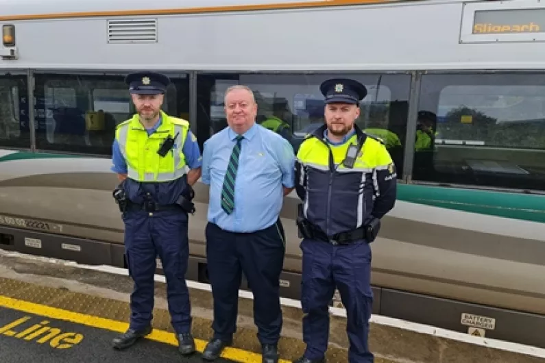 Longford Garda&iacute; tackle anti-social behaviour on trains