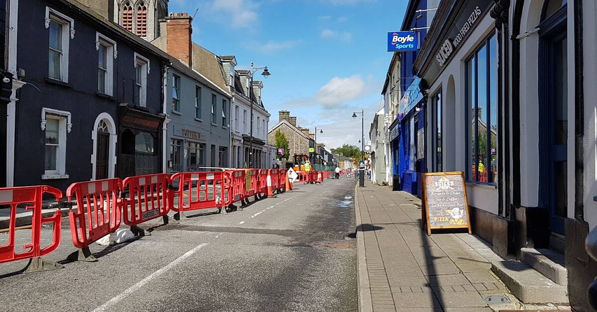 Proposal to pedestrianise part of Carrick on Shannon town centre on pilot basis - Vimarsana News