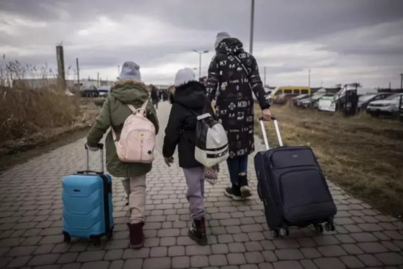 Incoming Ukrainian refugees to be housed in tents from today