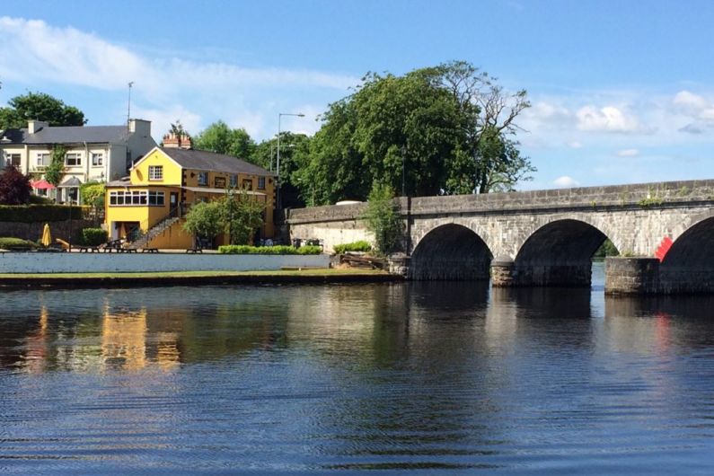 A design for flood defence works in Carrick-on-Shannon should be available to be viewed by the autumn.