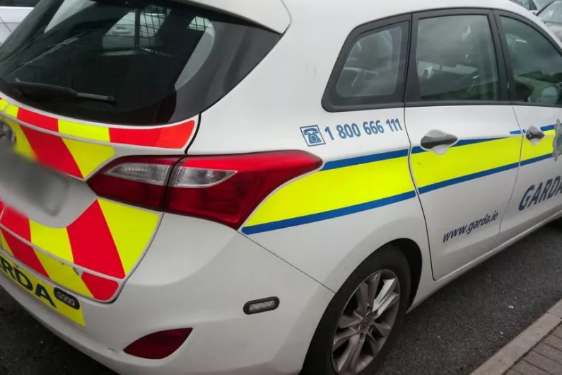 Gardai investigating armed robbery of Longford shop