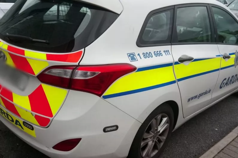 Man arrested after armed raid on Longford shop