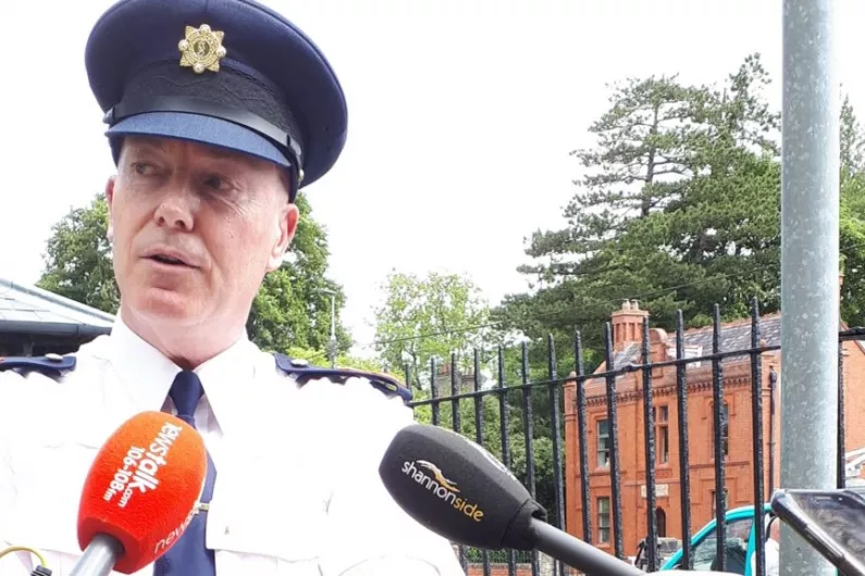 Longford Garda Superintendent says large crowds at Newcastle Woods on Sunday was 'worrying'