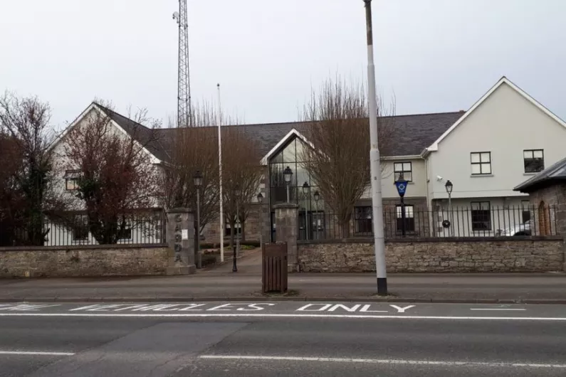 Woman arrested and cash seized following Garda raid in Longford