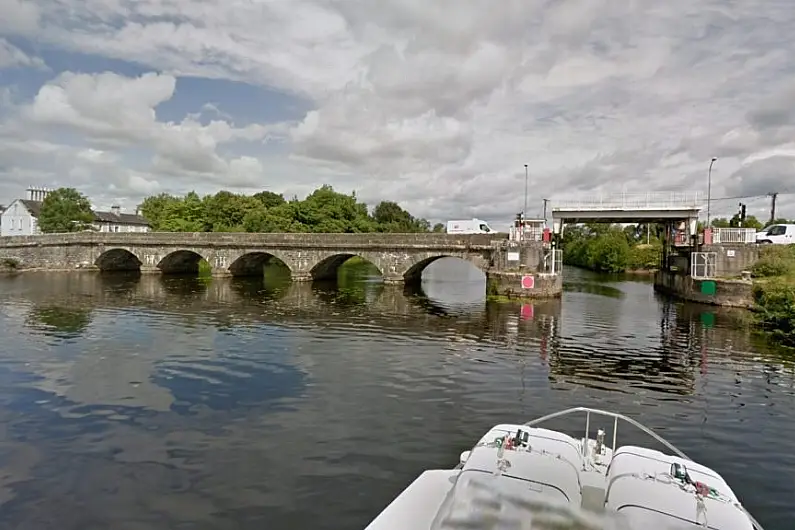 Calls for pedestrian footpath trial on Rooskey bridge to be scrapped