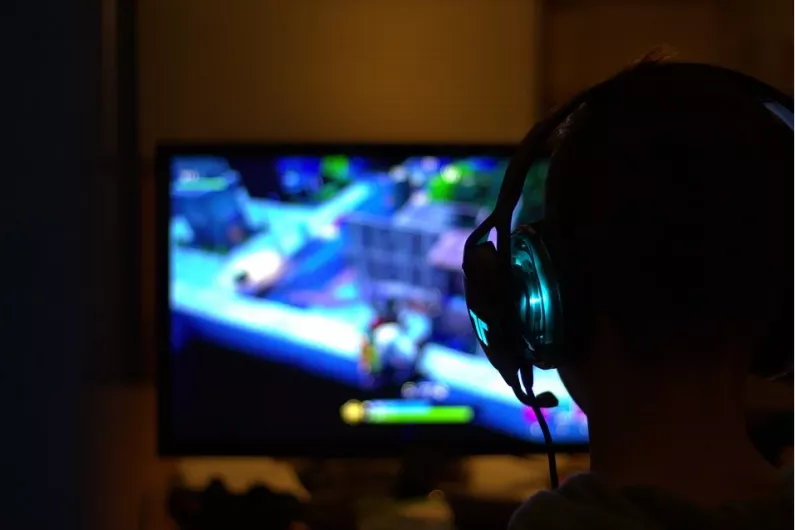 LISTEN: Perks and pitfalls of gaming too much during lockdown