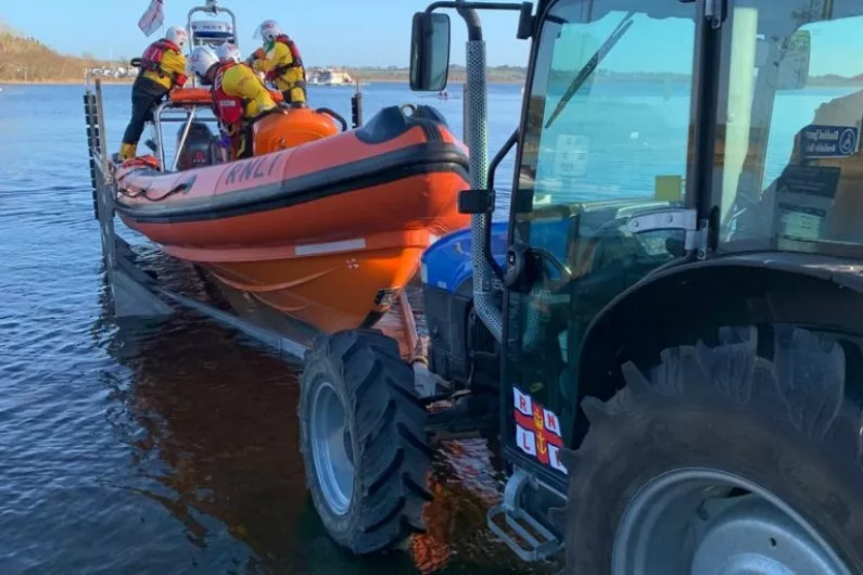 Lough Ree RNLI comes to the aid of four people on grounded barge near Athlone.