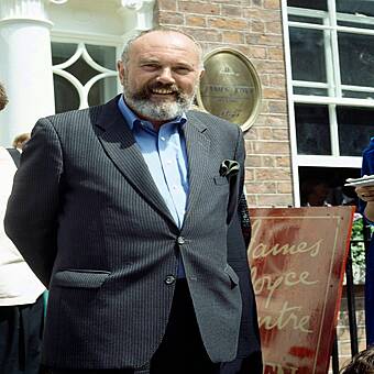 'One In Four Londoners Are Skipping Meals' - Henry Visits A Foodbank In ...