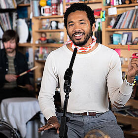 Toro y Moi Image