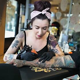 LISTEN BACK: Tattoo Artist Ali Campion Tells Us About How She Started Tattooing Image