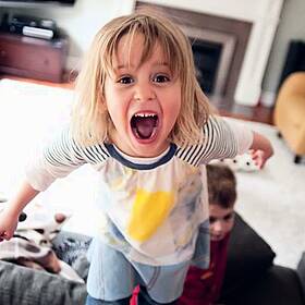 Second Born Kids Are The 'Biggest Troublemakers' According To New Survey Image