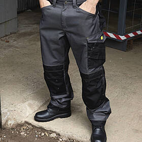 Dublin Tradesman Sick Of Dublin Shop Workers Asking Him The Same Thing EVERY SINGLE DAY!! Image