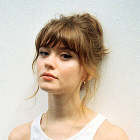 PLAN B'S ONE TO WATCH: MAISIE PETERS WITH HER NEW SINGLE MAYBE DON'T Image