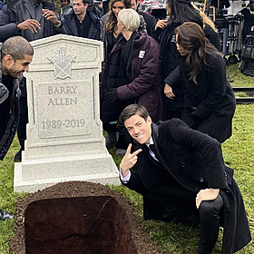 Man Slams People Who Post Graveside Photos On Social Media Image