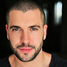 Shayne Ward Says "He'd Cry" If Beyoncé Calls Over New Single 'Crazy In Love' Image