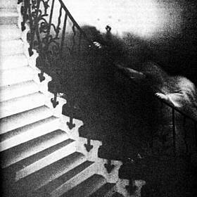 #367 The Best Ghost Photo Ever Taken? - The Queen's House Image