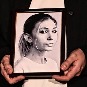 Vika: The journalist who exposed Russian “black sites”, then ended up in one – podcast Image