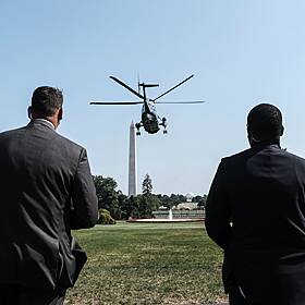 Inside an Unprepared Secret Service Image