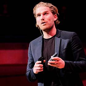 How to outthink your competition -- with a lesson from sports | Rasmus Ankersen Image