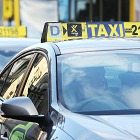This taxi driver only takes cash. Why? Image