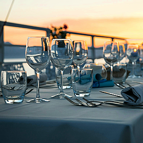 Should splitting the bill be banned? Image