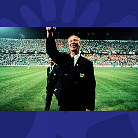 Gift Grub: Mick, Niall & Stan Revisit The Italia 90 Glory Days! Image