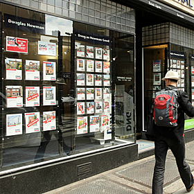 Who do house hunters really trust? Image
