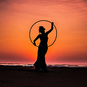 The science behind hula hooping Image