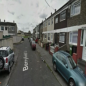**Jeremy Tells Caller To F**K Off Live on Air During Topic on Berryfield in Finglas ** Image