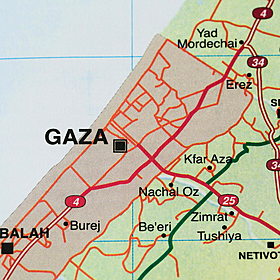 Basic aid allowed into Gaza Image