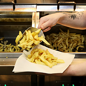 The history of Italian chippers in Ireland Image