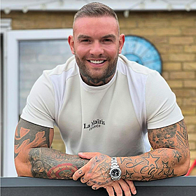 'OnlyFans changed my life' - Porn Star Andy Lee says there's 'a stigma against the adult industry' Image