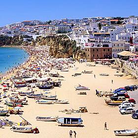 Tourists could be fined thousands for drunken behaviour in Albufeira Image