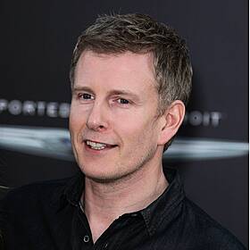 RTÉ Cracks Down On Staff Flights While Flying Patrick Kielty Back And Forth From The UK For Late Late Show Image