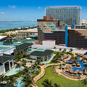 The Ultimate Guide: Cancún Image