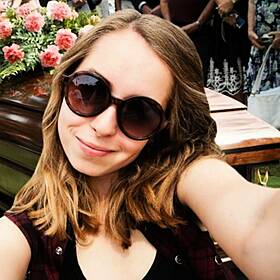 Woman Shocks Listeners When She Reveals What She Does At Graveside Image