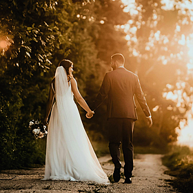 What are the biggest glam mistakes brides make on the big day? Image