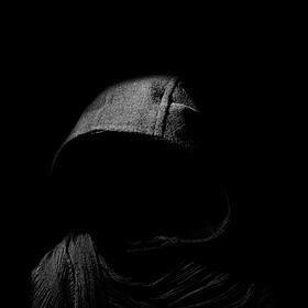 How easy is it to buy guns on the dark web? Image