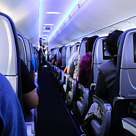Pushy airplane passengers set to be fined in Turkey Image