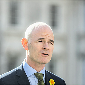 Deposit return scheme 'will discourage' littering - Ossian Smyth Image