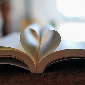The Bookshelf with Aoife Moore Image