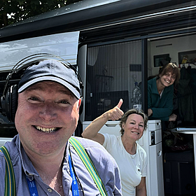 Campervan Culture in Ireland’s Tourist Hotspots Image