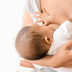Are women pressured into breastfeeding? Image